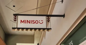 Blade Signs blade signs cropped 300x159 Blade Signs blade signs cropped 300x159